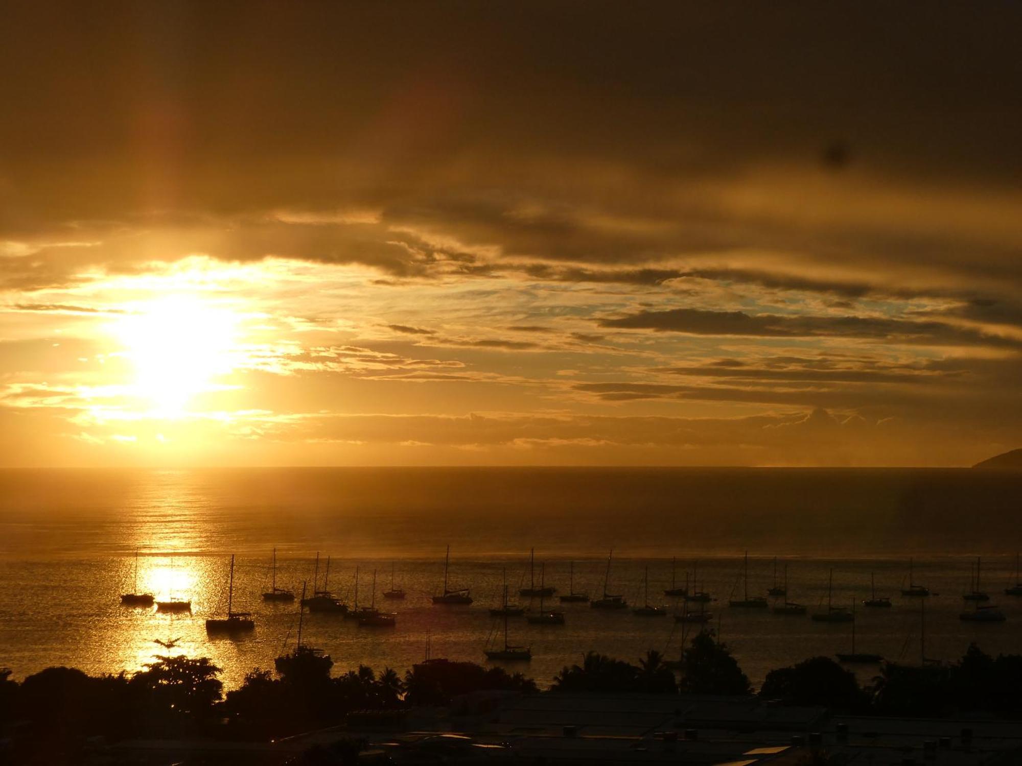 Maeva Sunset View Otel Punaauia  Dış mekan fotoğraf